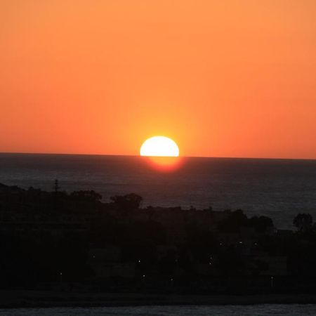 Playa Albufereta. Espectaculares Vistas Al Mar. Apartment Alicante Bagian luar foto