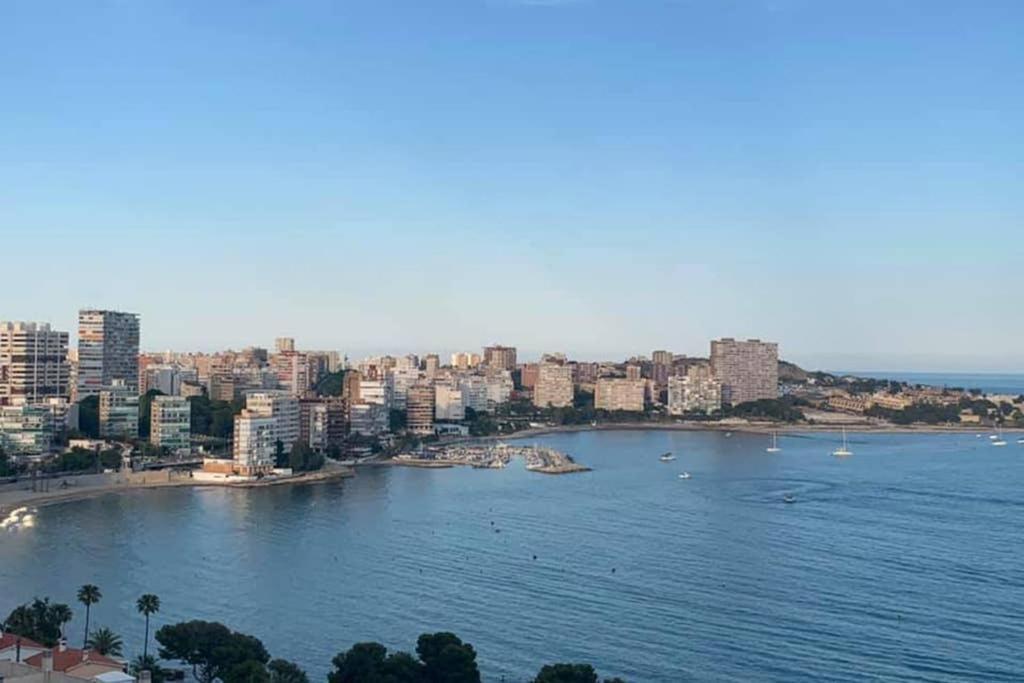 Playa Albufereta. Espectaculares Vistas Al Mar. Apartment Alicante Bagian luar foto